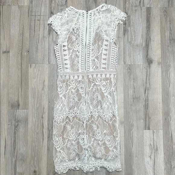 AKIRA Ivory Lace Midi Dress - Picture 2 of 2